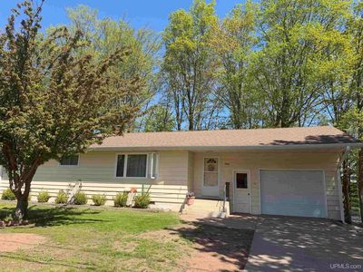 1609 Elm St, Marquette, MI, 49855