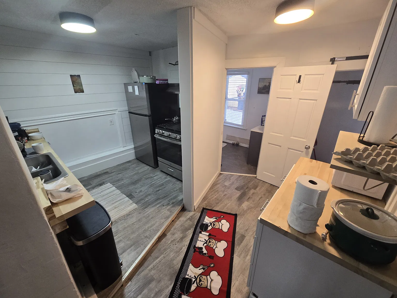 29 Magnolia Ave E — Photo 2