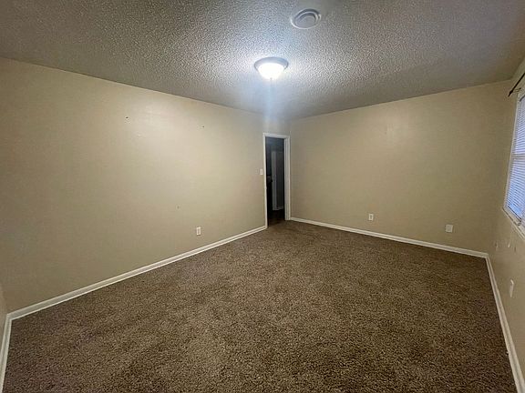 4th image of 1323 Dartwood Ln