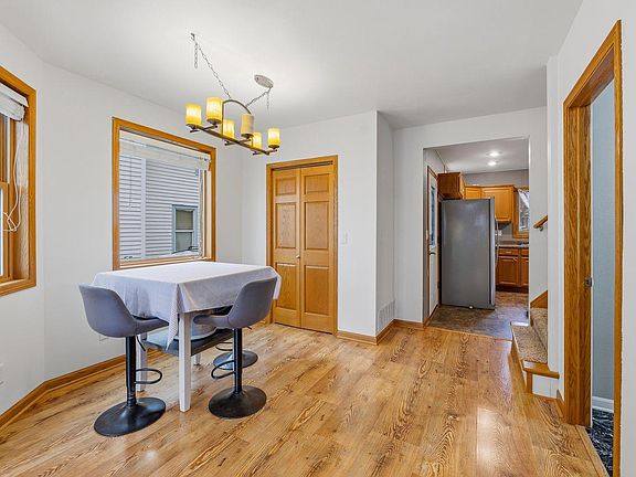 4th image of 716 N Spring STREET