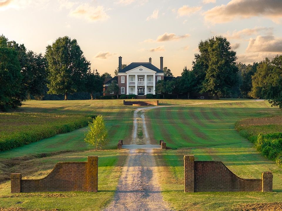 1st image of 803 Culbreath Rd