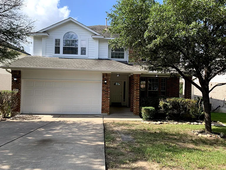 10705 Beard Ave — Photo 2