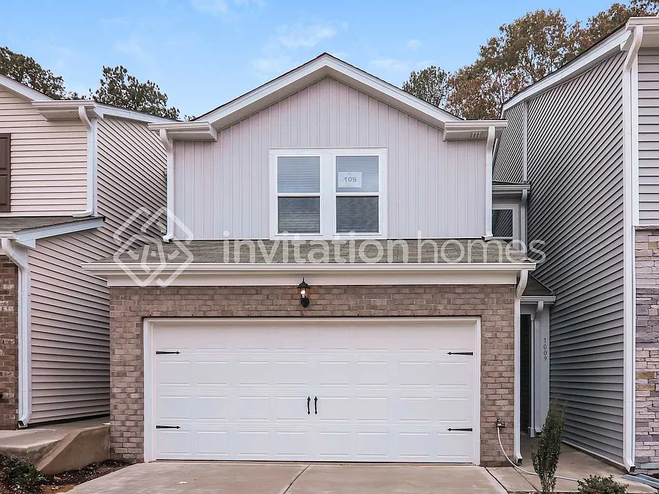 1009 Greenville Way