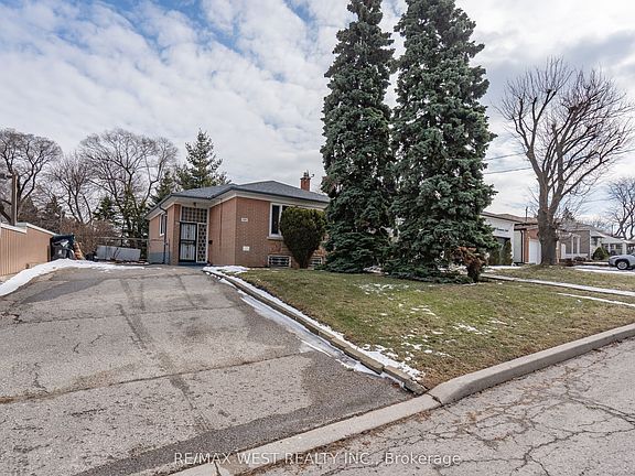 2nd image of 101 Barrymore Rd