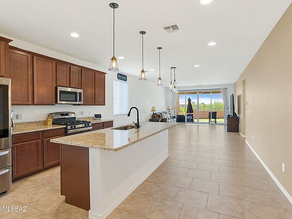 2nd image of 12209 N Amberwood Pl