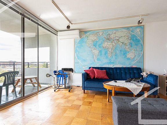 4th image of 60 Babcock St #64-1