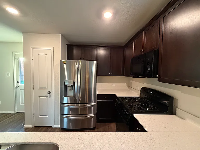 3955 Paragon Trl — Photo 8