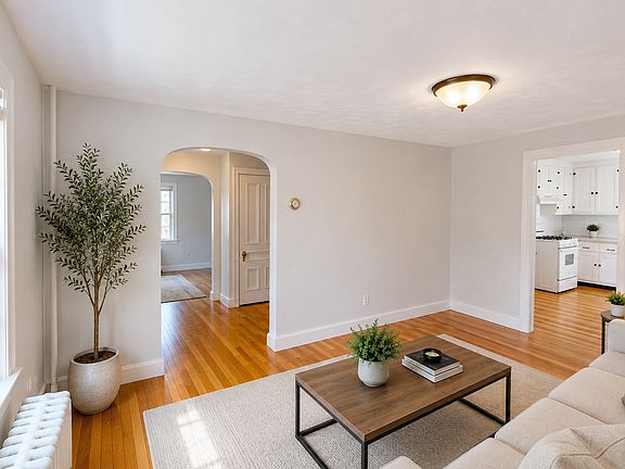 3rd image of 72 Summit Ave