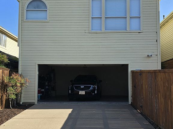 2nd image of 6028 Weymouth Dr