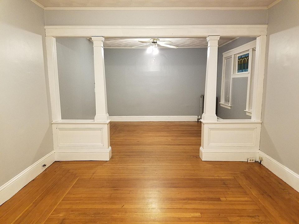 Double-parlor