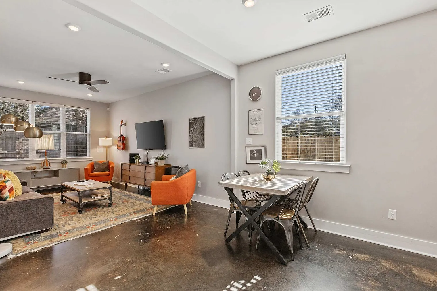 4 bed, 2.0 bath, $3,920 — Photo 2