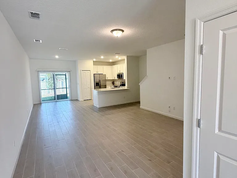 2113 Windward Cay Ln — Photo 6