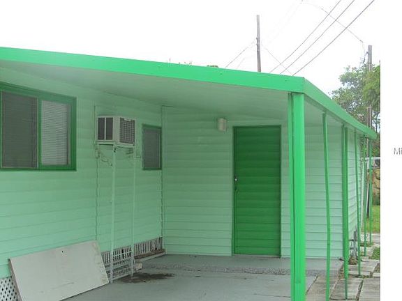 2nd image of 839 Paradise Blvd