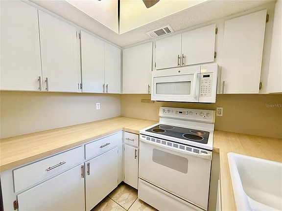 5th image of 4533 MARINE PARKWAY #204