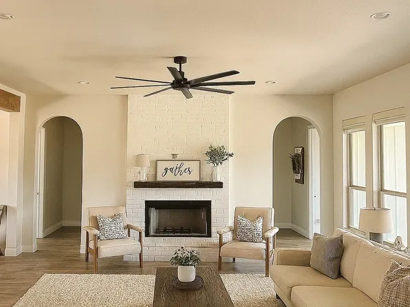 3347 N Lakeview Dr, Palo Pinto, TX 76484