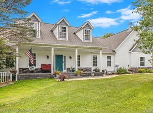 6740 Herbst Rd, Brighton, MI 48114