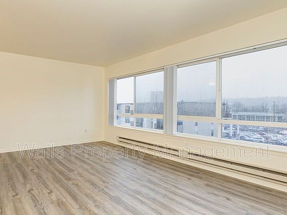 2nd image of 1819 NW Central Pl #2402