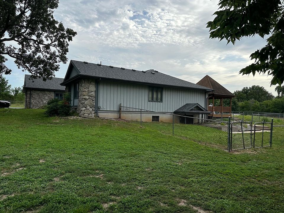 2nd image of 11073 N State Highway Z