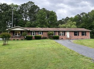 2120 Oakdale Rd, Camden, TN 38320