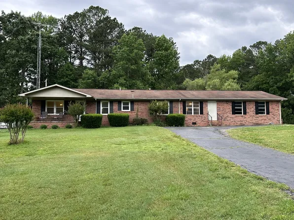 2120 Oakdale Rd, Camden, TN 38320