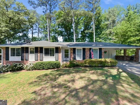 2196 Winding Way, Tucker, GA 30084