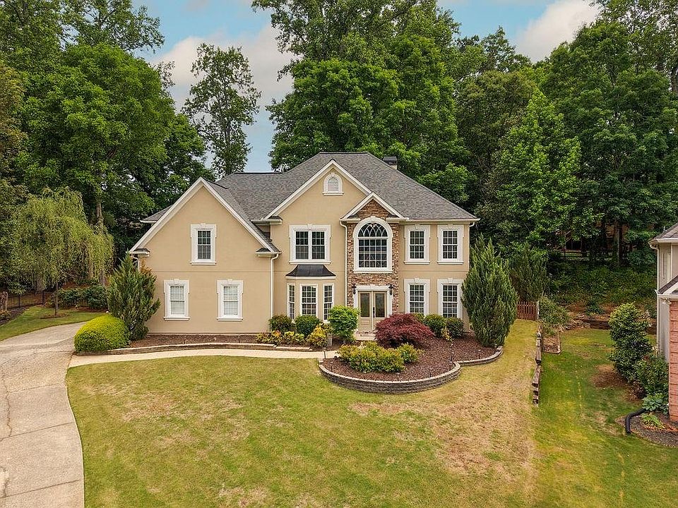 1st image of 380 Tall Timbers Dr