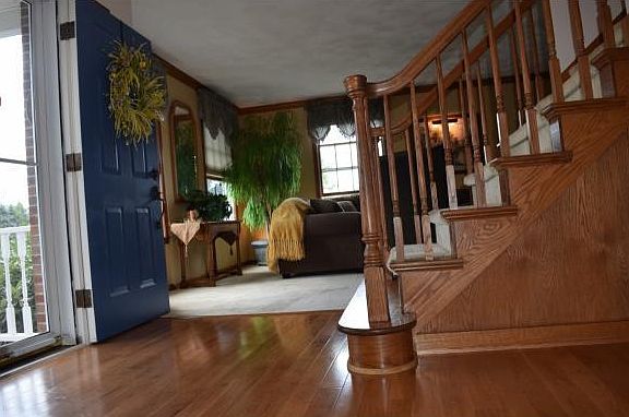 3rd image of 66 Rose Ln
