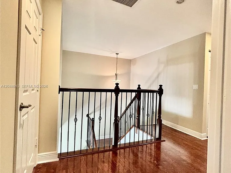 9109 Dupont Pl — Photo 43
