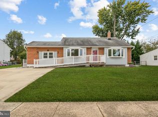 25 Sherwood Dr, Turnersville, NJ 08012