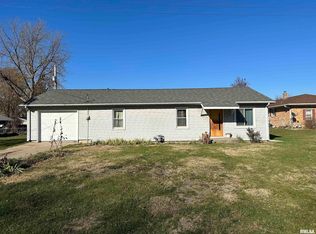 302 E Spring Grove Ave, Alexis, IL 61412