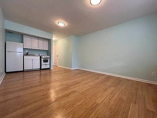 649 2nd Ave APT 2D photo 1