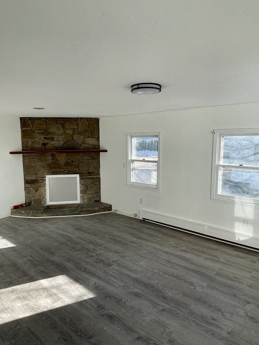 Building Photo - 183 Lovell St #2