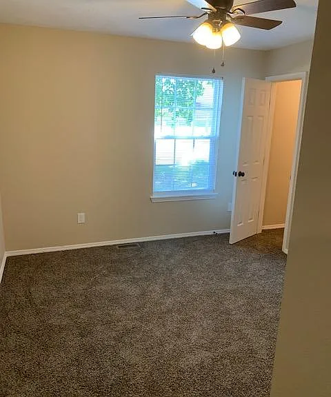 1207 N Fremont Ave — Photo 18