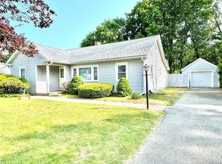 17 Rogers Rd, Portland, CT 06480