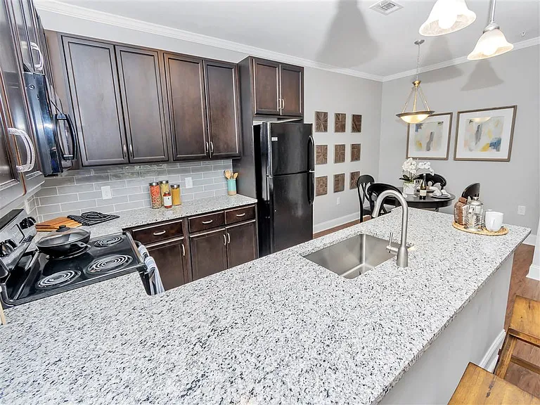 RIVERSTONE APARTMENTS — Photo 19