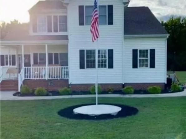 11400 Shannon Dr, Dewitt, VA 23840
