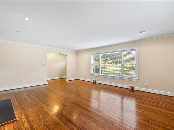 5th image of 1809 W Market St