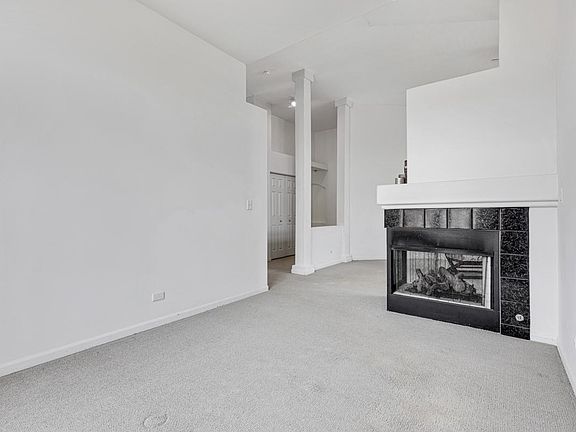 4th image of 2038 Cambria Ct #2038