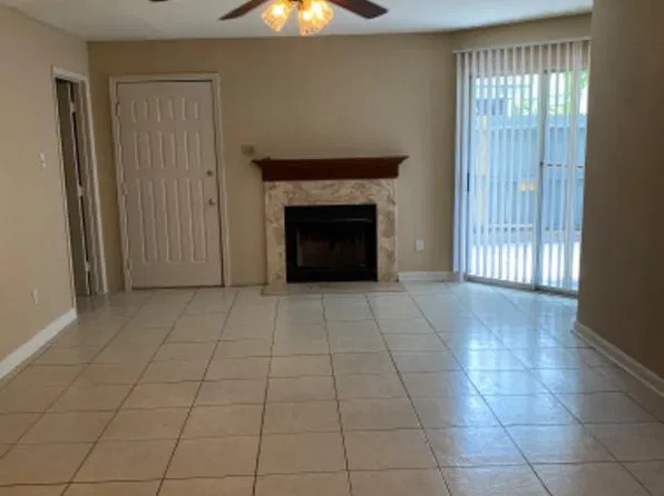 9797 Leawood Blvd, Houston, TX