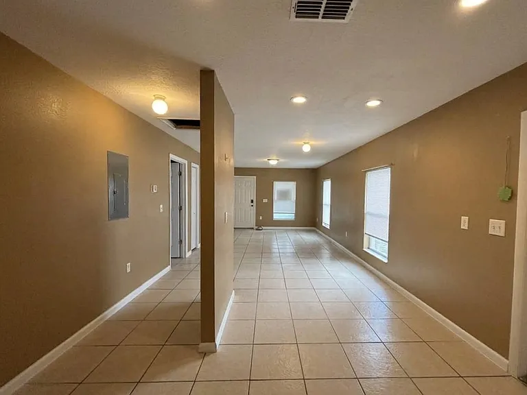 2060 Martin Luther King Jr Blvd #2060 — Photo 3