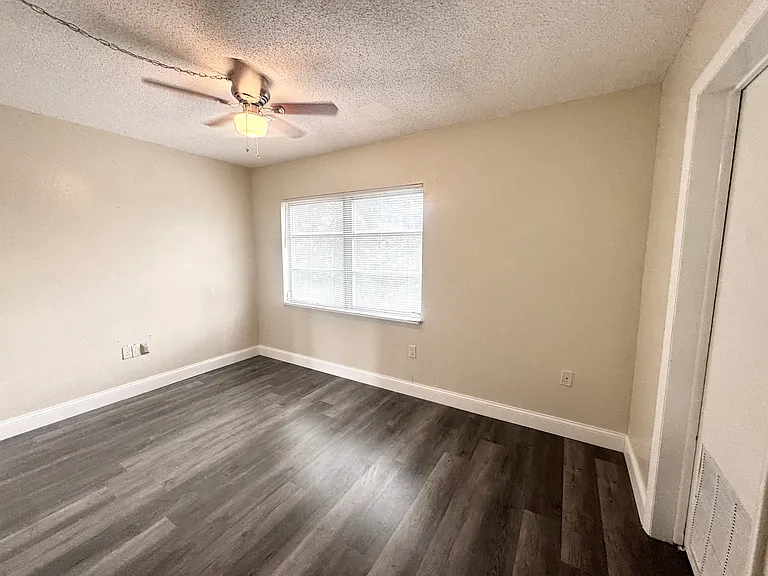 5060 76th Ave N #309 — Photo 12