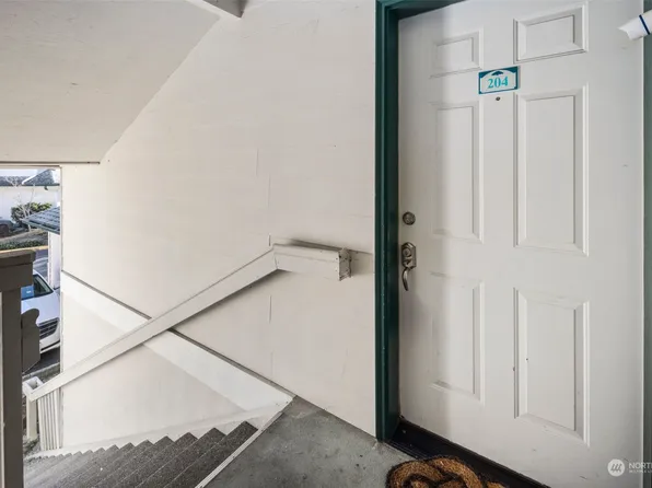 1131 115th Street SW #H204, Everett, WA 98204