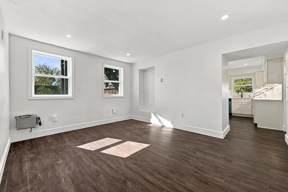 2 bed, 1150 sqft, $2,140 — Photo 4