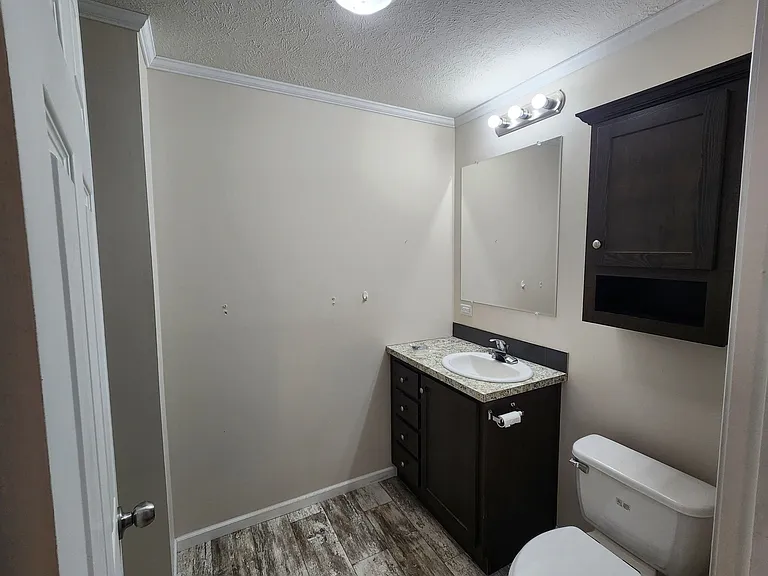 Belle Villa Lake — Photo 22