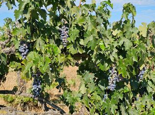 9417 E South Orchard Rd, Acampo, CA 95220