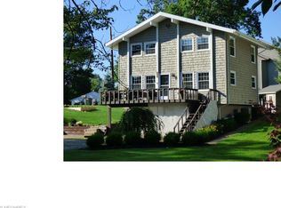 302 Riverside Dr, Huron, OH 44839