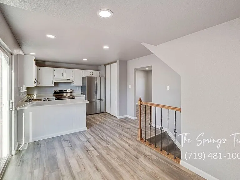 6460 Bugle Dr — Photo 11