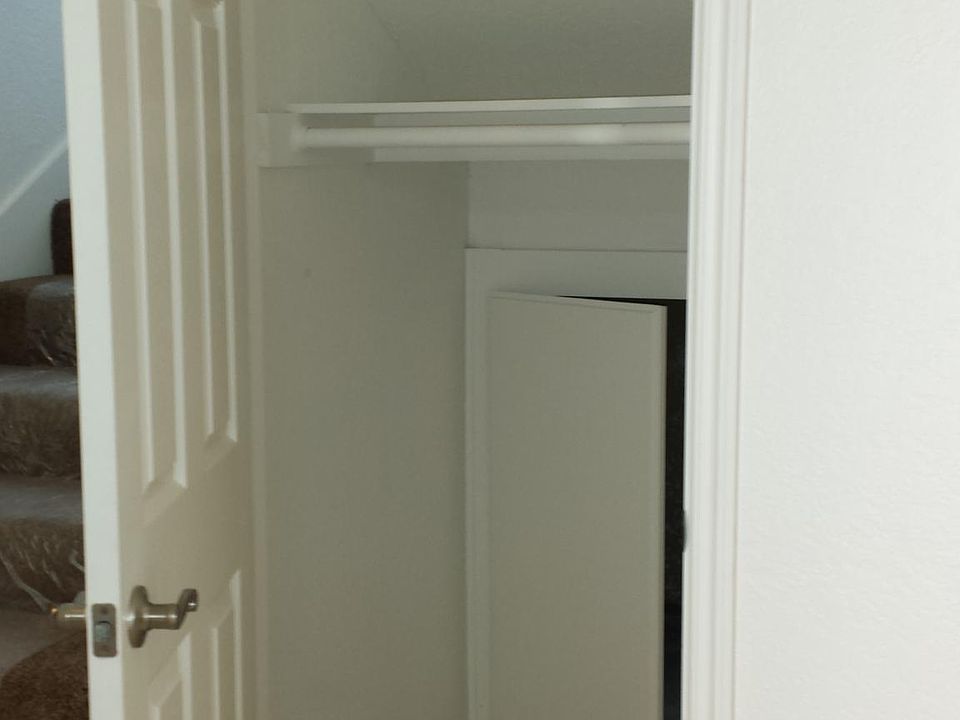 1st image of 1428 W Lemonwood Dr
