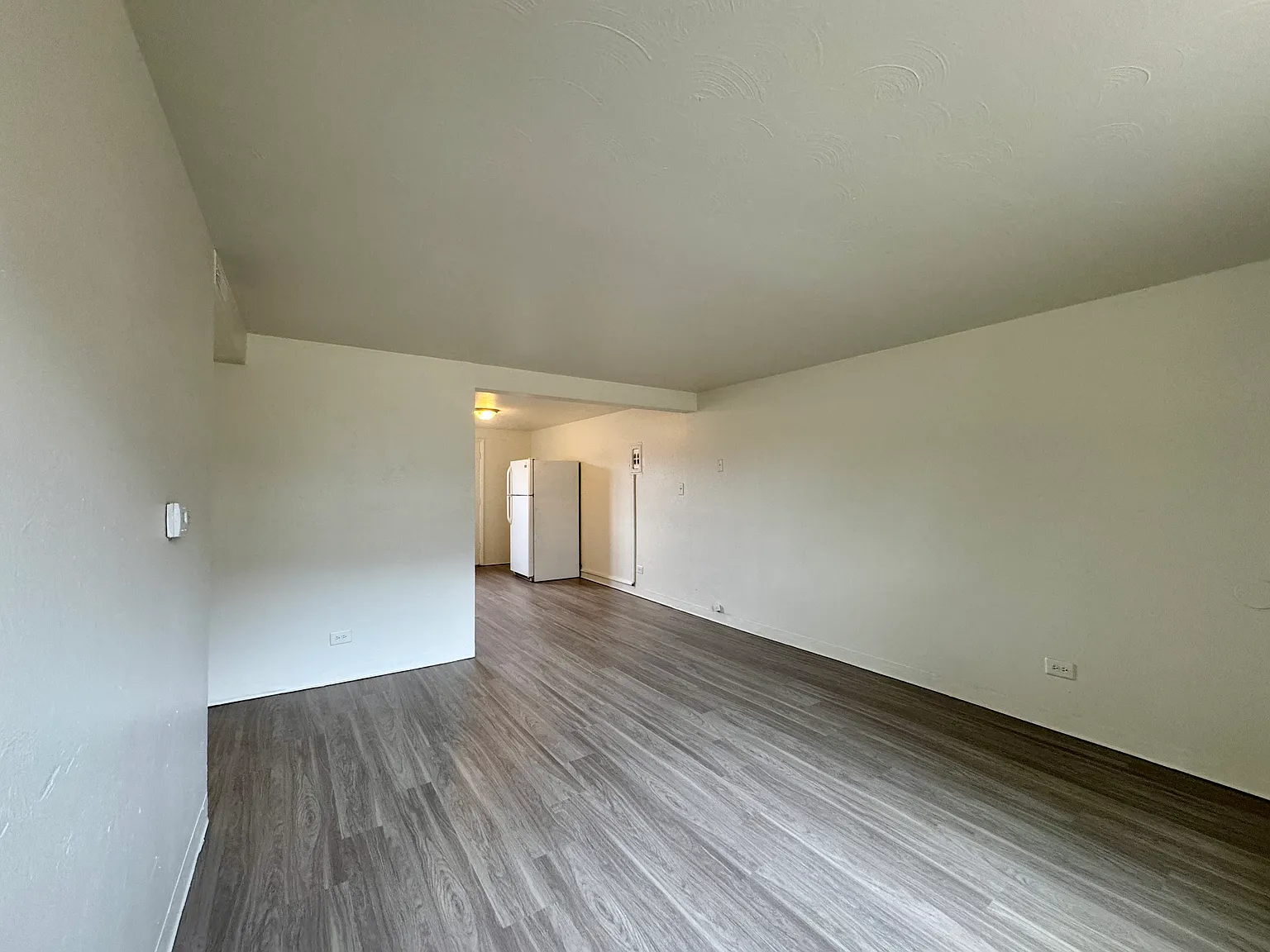 2 bed, 750 sqft, $1,410 — Photo 3