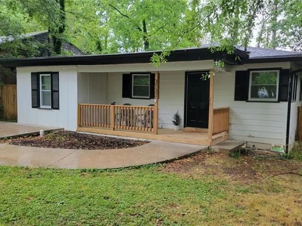 3132 Forrest Hills Dr, Hapeville, GA 30354